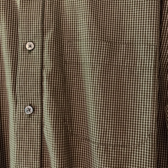 Eddie Bauer Wrinkle Resistant Dress Shirt - Picture 3 of 6